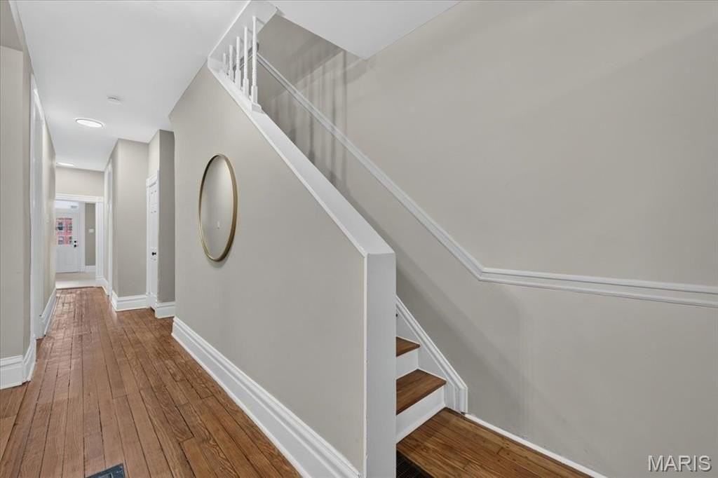 4444 Arco Ave - Photo 4 of 21