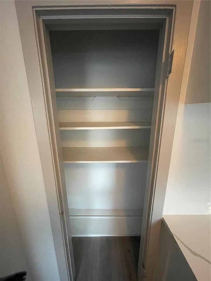 527 8th St N - Photo 7 of 15