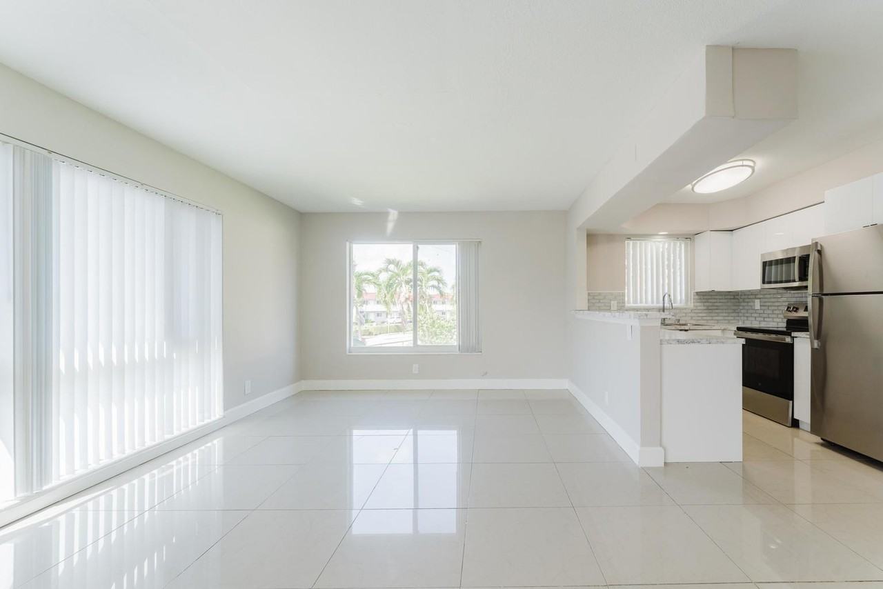 431 West Camino Real #24-25 - Photo 4 of 8