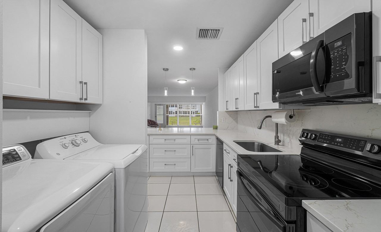 2830 Sw 13th St #101 - Photo 6 of 50