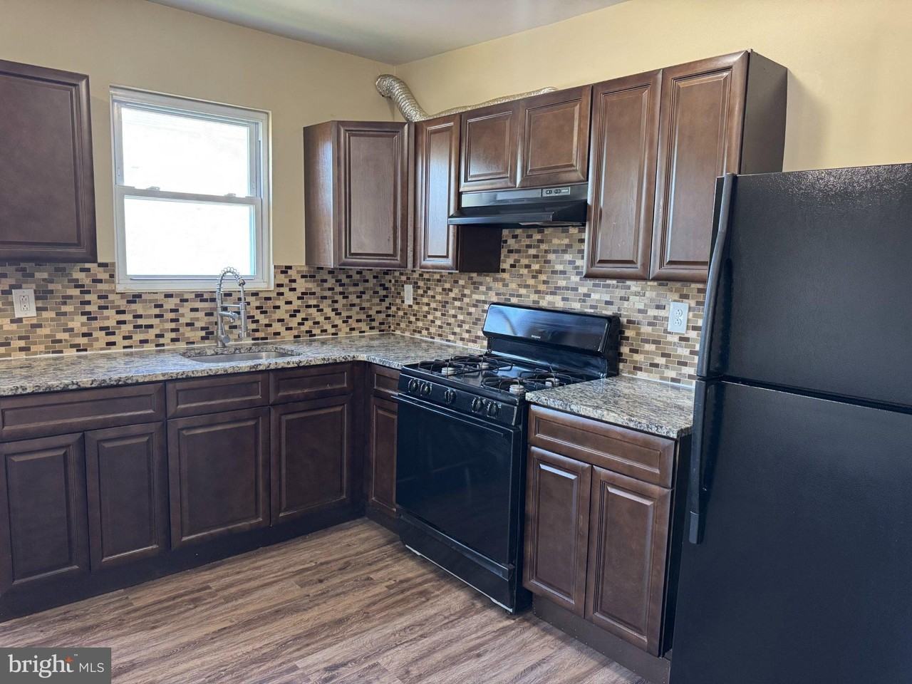 410 Folcroft Ave #3 - Photo 5 of 17
