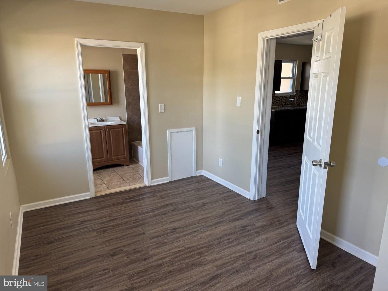 410 Folcroft Ave #3 - Photo 7 of 17