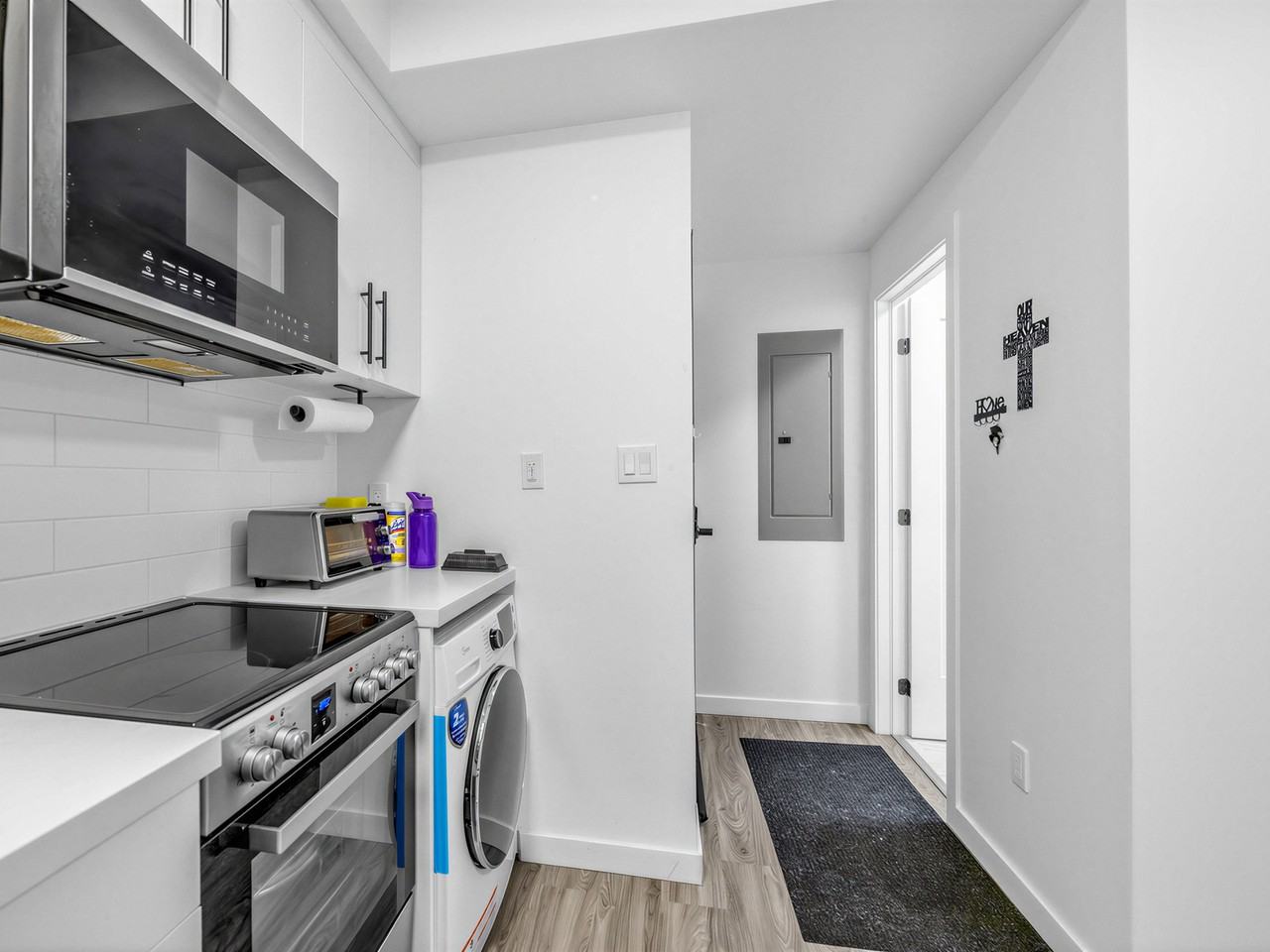 148 Glenlake Avenue #1 - Photo 4 of 23