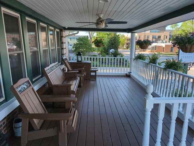 417 North Hough Street - Photo 4 of 35