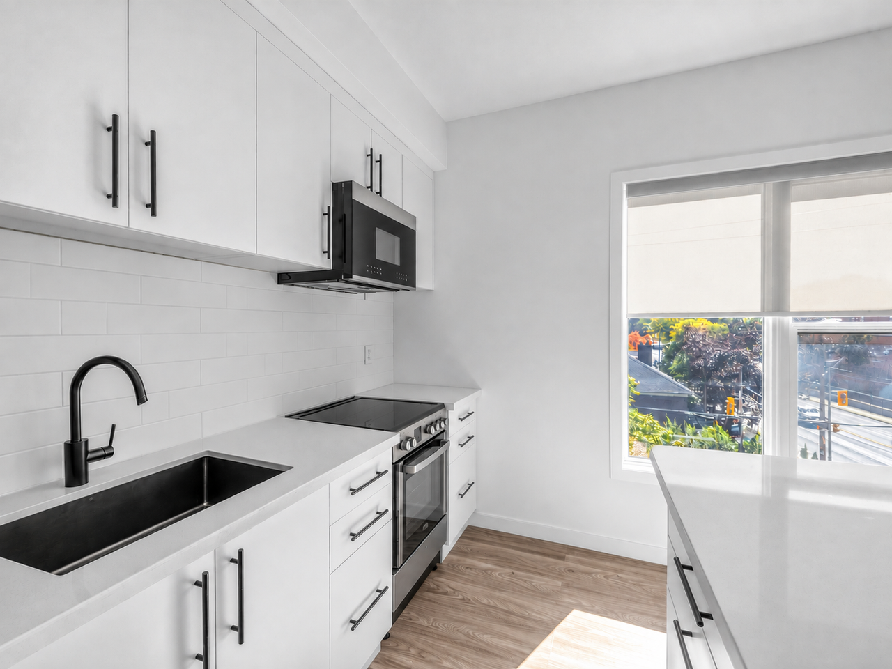 148 Glenlake Avenue #9 - Photo 4 of 25