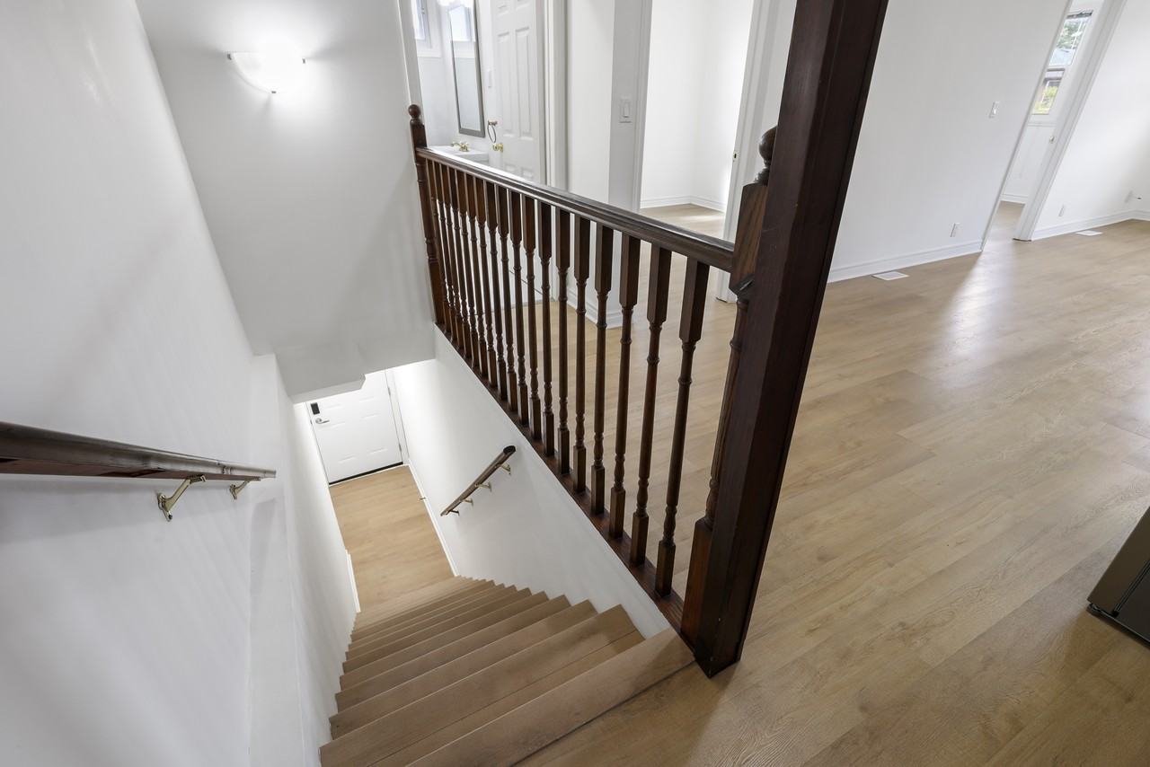 121 Melrose Avenue #3 - Photo 5 of 25