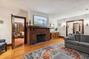 featured image of 11200 Lake Ave