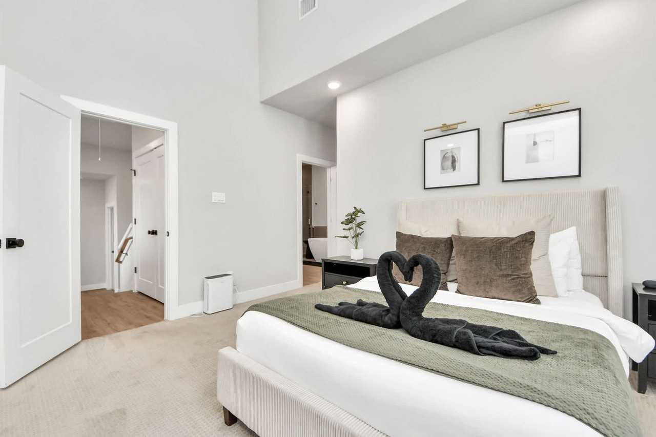 4228 Knoxville St #1647030P - Photo 7 of 39