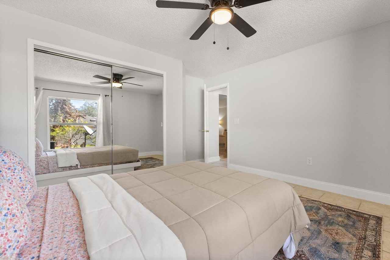4577 Yorkshire Ln #1647031P - Photo 7 of 35