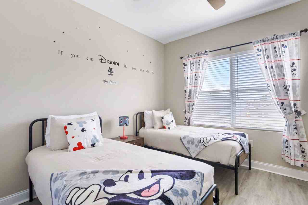 2286 Bella Vista Dr #1647320P - Photo 6 of 39