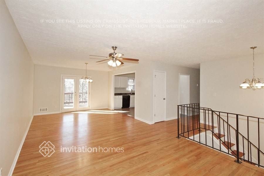 61 Winn Cir - Photo 2 of 19