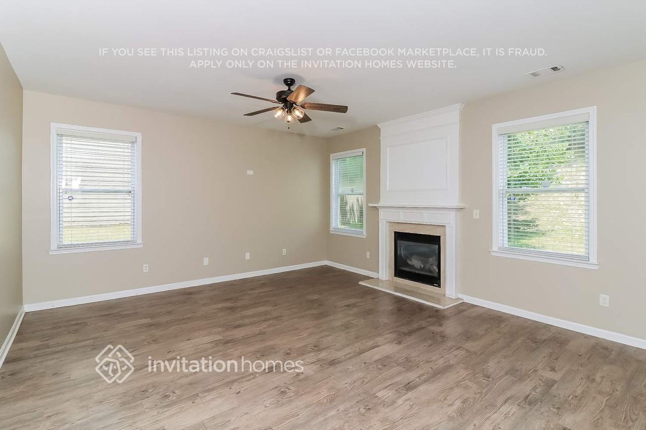 7404 Melhana Ln - Photo 7 of 19