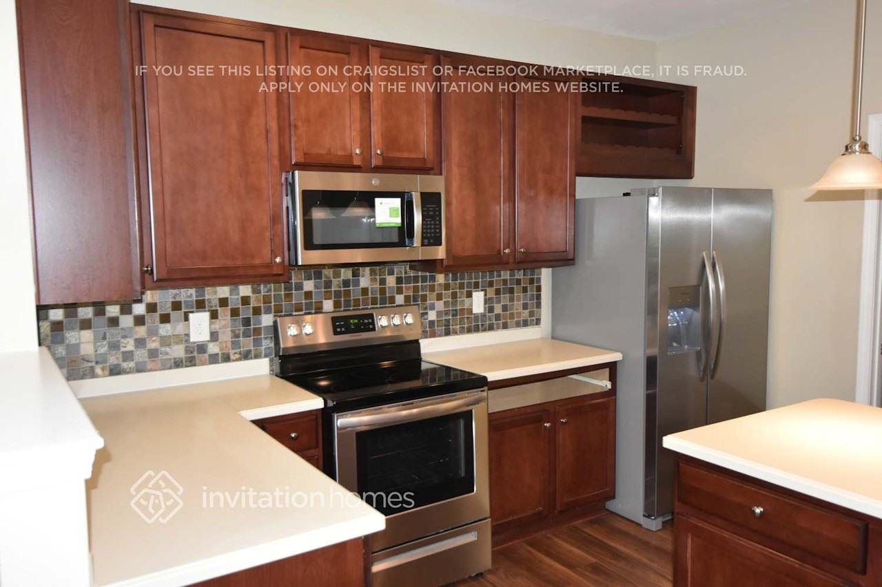 5011 Miller Dr - Photo 5 of 13