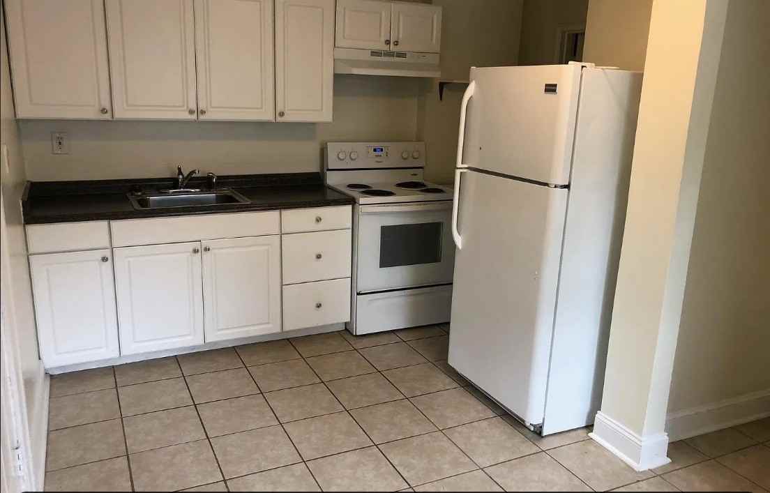 226 Colleton Rd - Photo 6 of 8