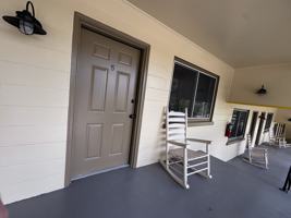 featured image of 1595 Soco Rd #5