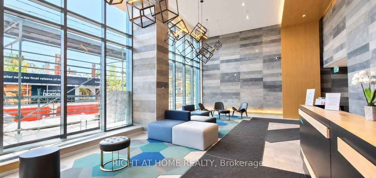 120 Parliament Street #8 - Photo 3 of 21
