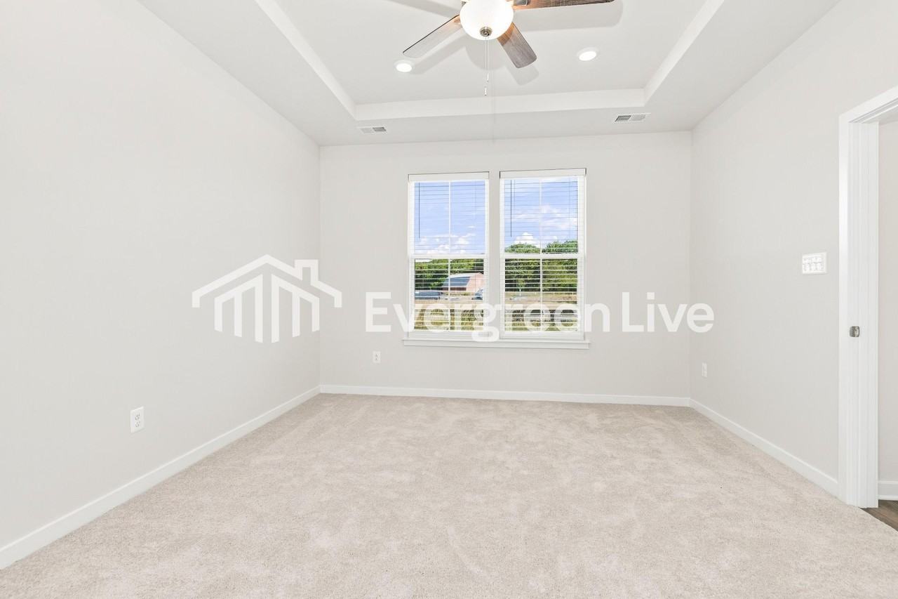 1250 Resort Blvd - Photo 6 of 16