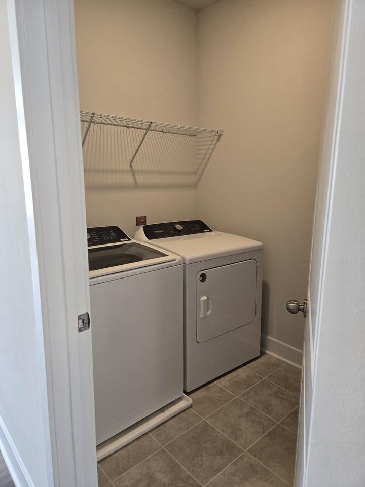 3954 Katmai St - Photo 6 of 18