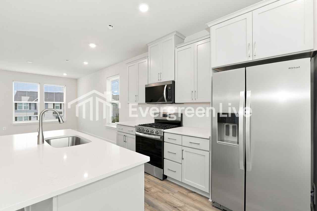 329 Mingo Way - Photo 5 of 15