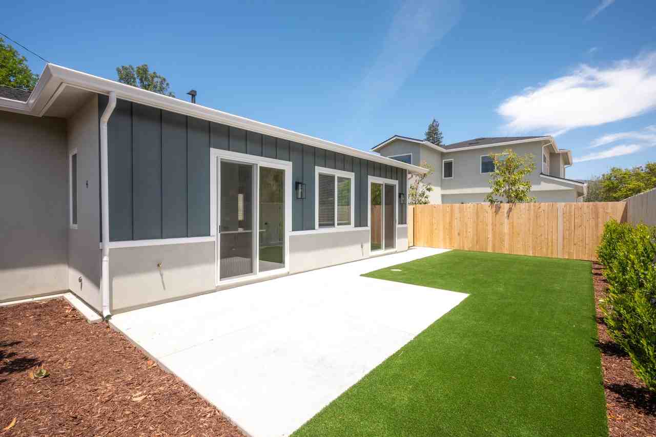 234 Kentucky St - Photo 3 of 16