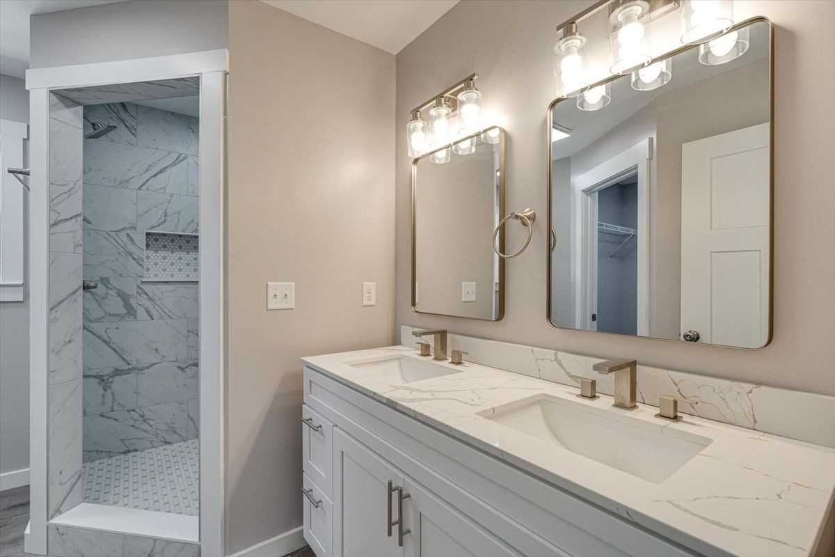 3735 Grace Ave - Photo 6 of 12