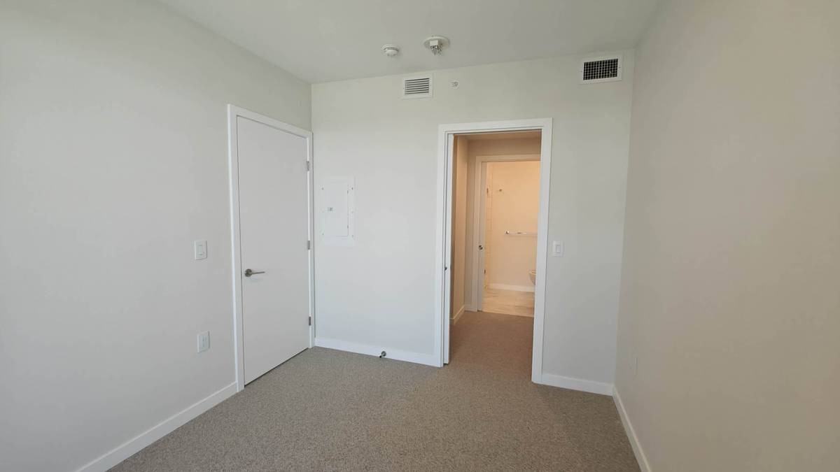 2000 Gilmore Avenue - Photo 6 of 16