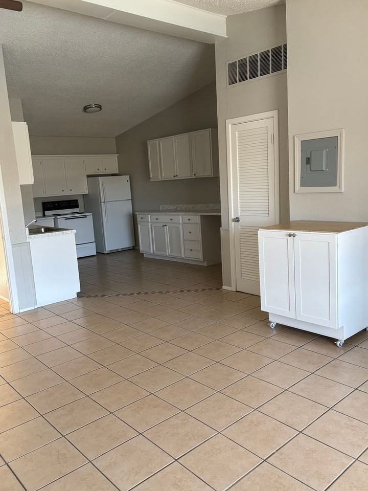 Waterside Village - Photo 5 of 26