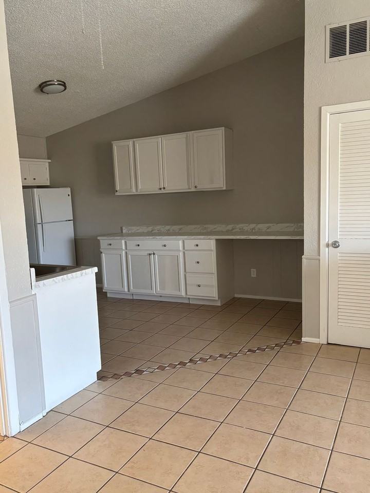 Waterside Village - Photo 7 of 26