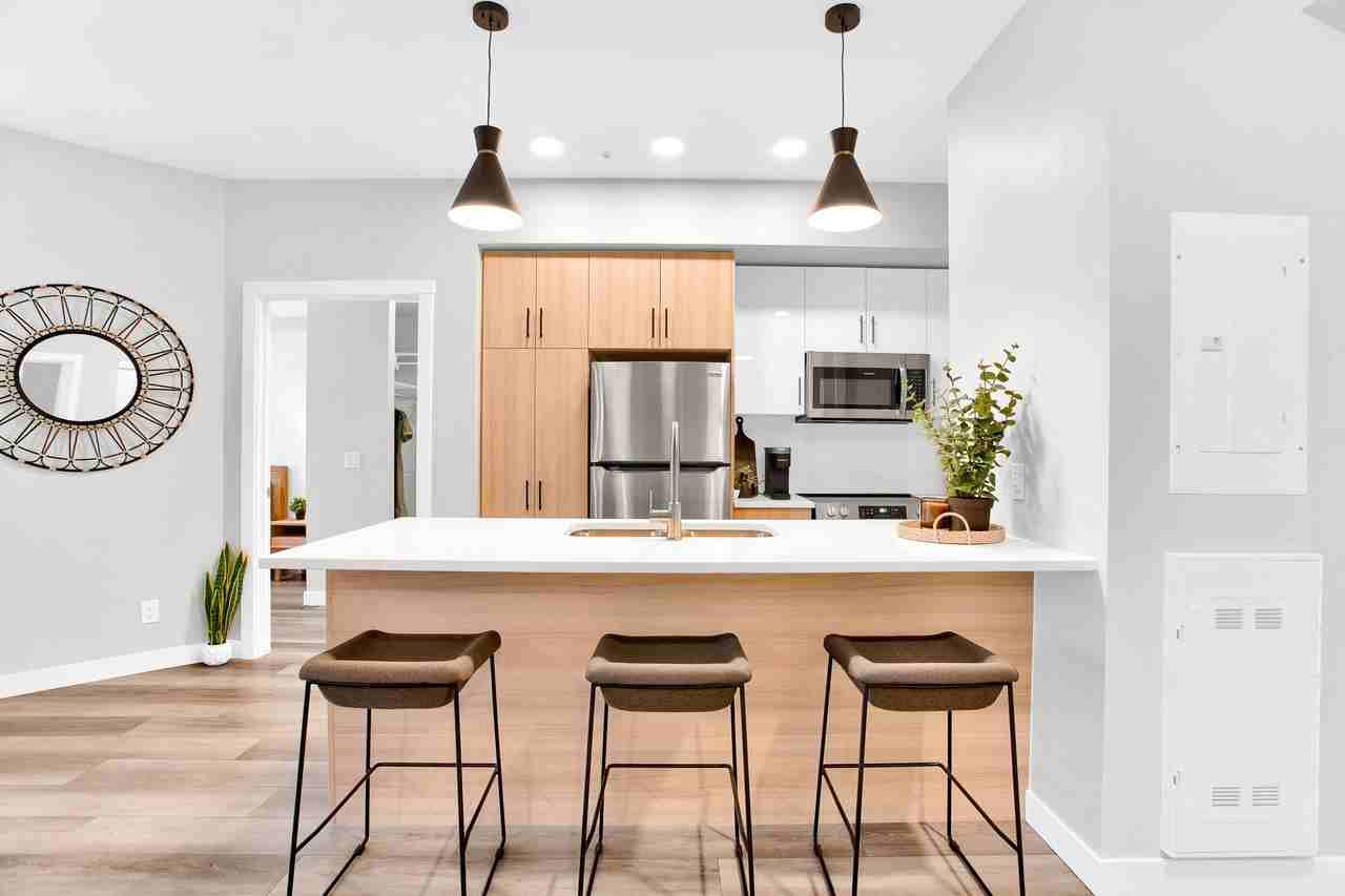 Plaza Apartments - Photo 4 of 45