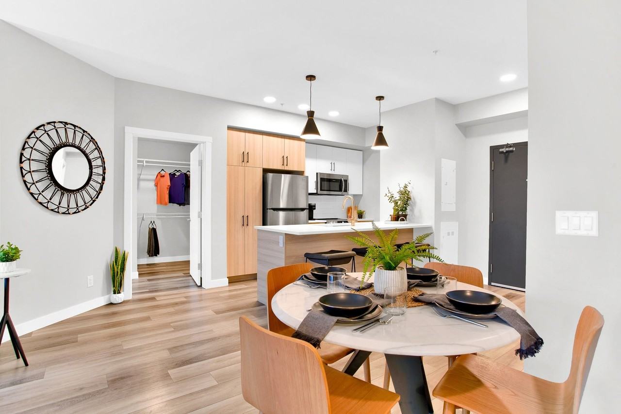 Plaza Apartments - Photo 6 of 45