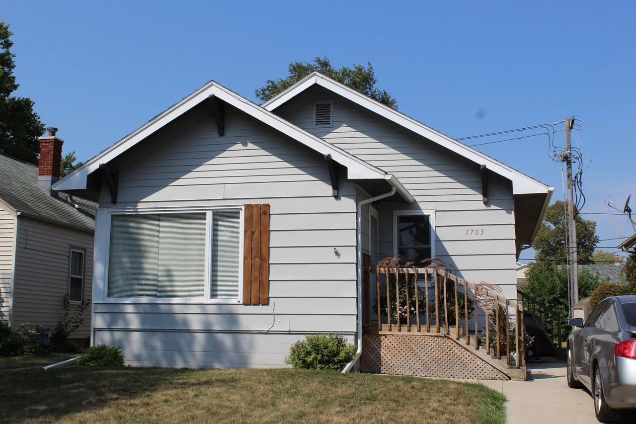 1703 S 9th Ave