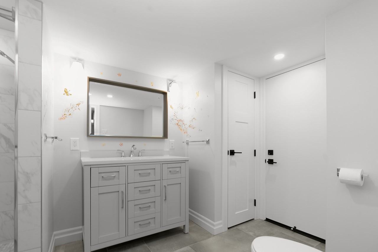8 Lister Dr, Barrie, ON L4N 0L5, Canada - Photo 6 of 9