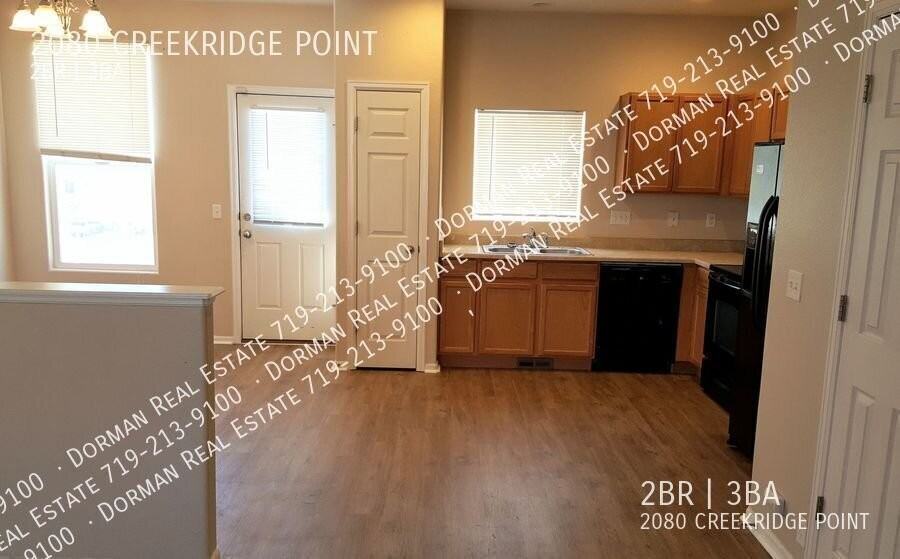 2080 Creekridge Pt - Photo 3 of 14