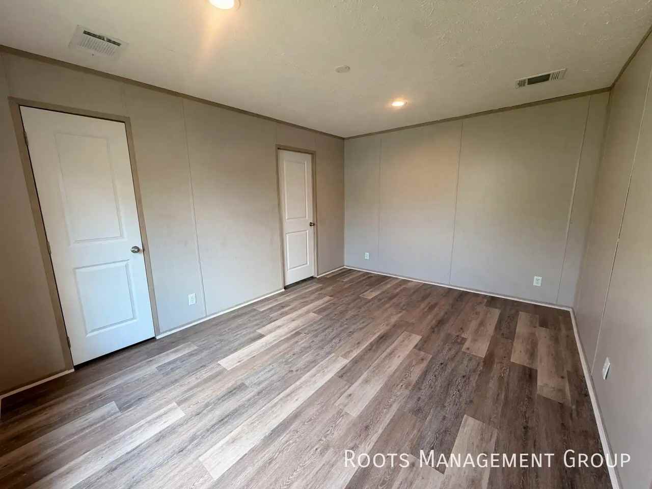 300 Brantley Dr #59 - Photo 4 of 16