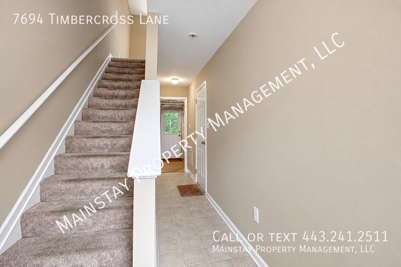 7694 Timbercross Ln - Photo 3 of 20