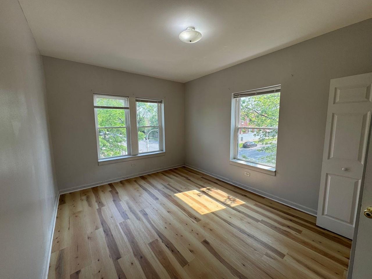 3801 W Thomas St #1 - Photo 7 of 15