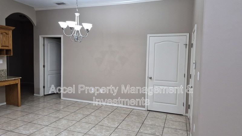 4512 Pelican Ave - Photo 6 of 14