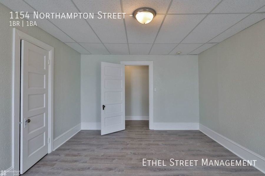 1154 Northampton St #1 - Photo 6 of 27