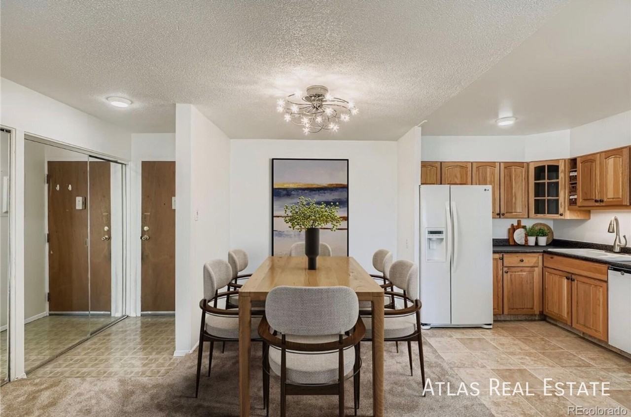 495 S Dayton St #3B - Photo 2 of 34