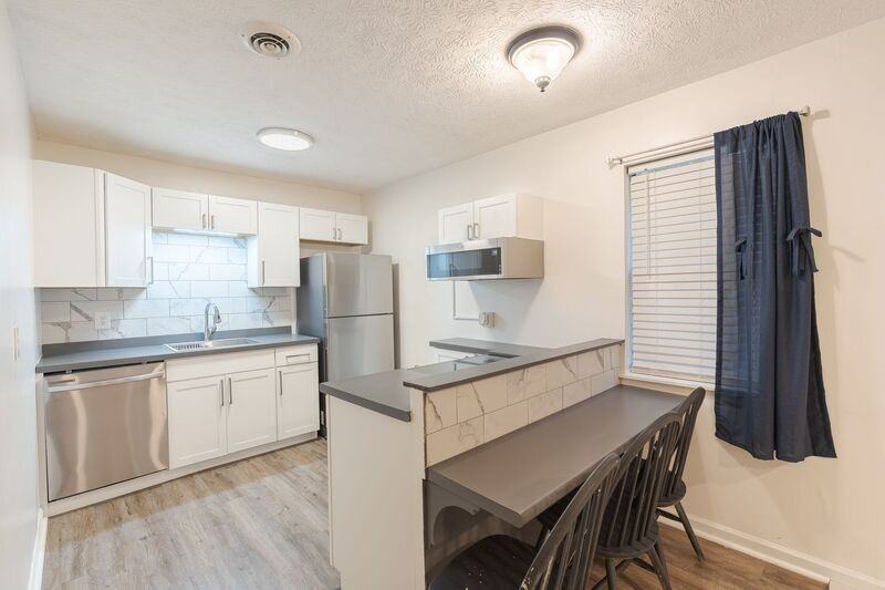122 Timber Dr - Photo 5 of 14