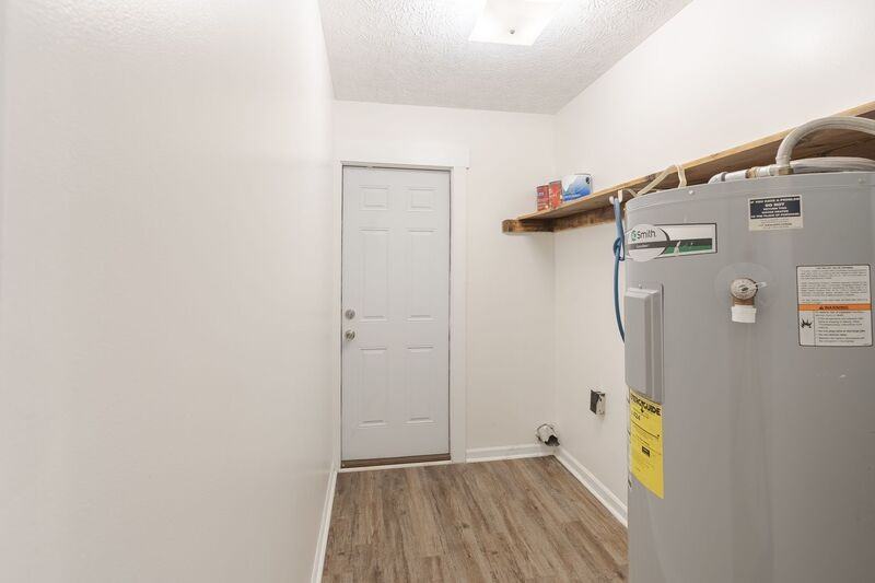 122 Timber Dr - Photo 7 of 14