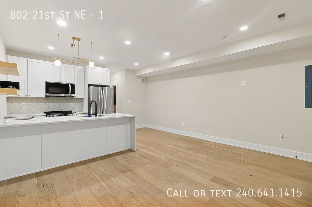 802 21st St Ne #1 - Photo 4 of 16