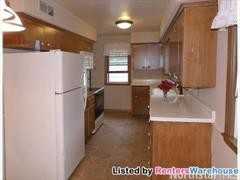 239 MacArthur St W - Photo 3 of 12