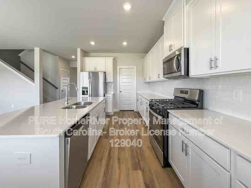 210 Moretz Pl - Photo 3 of 22