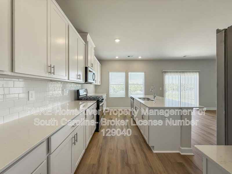 210 Moretz Pl - Photo 4 of 22