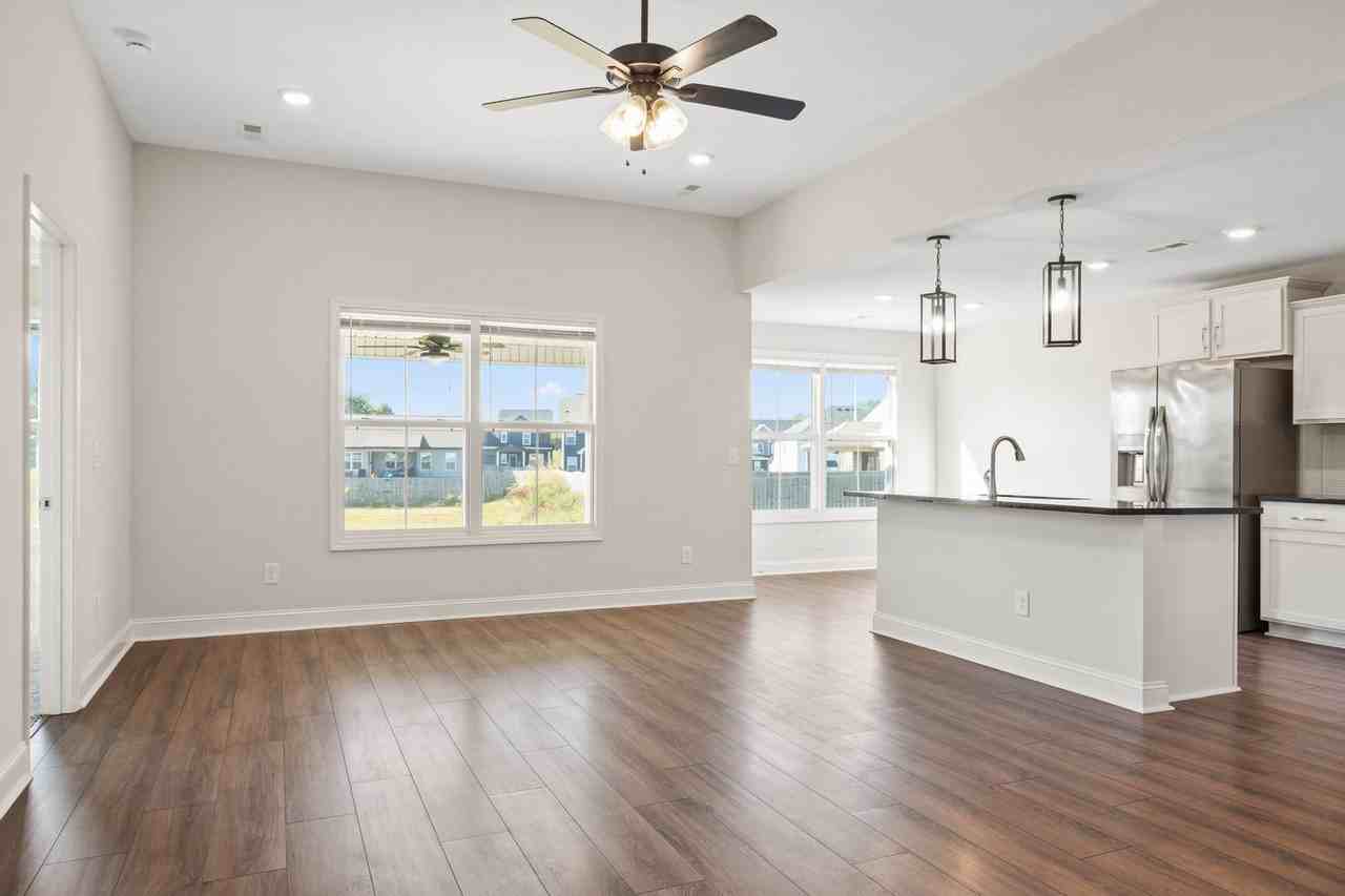 236 Donegal Dr - Photo 2 of 22