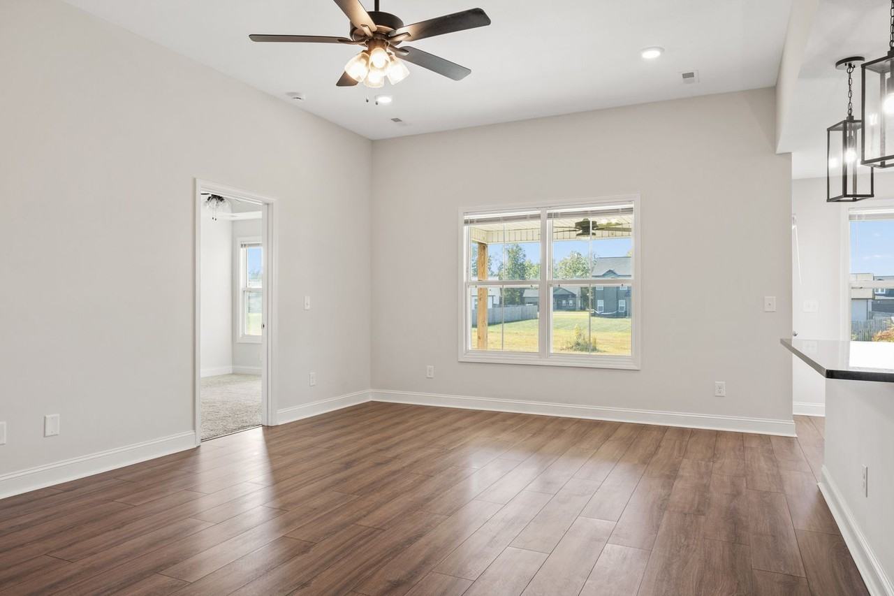 236 Donegal Dr - Photo 4 of 22