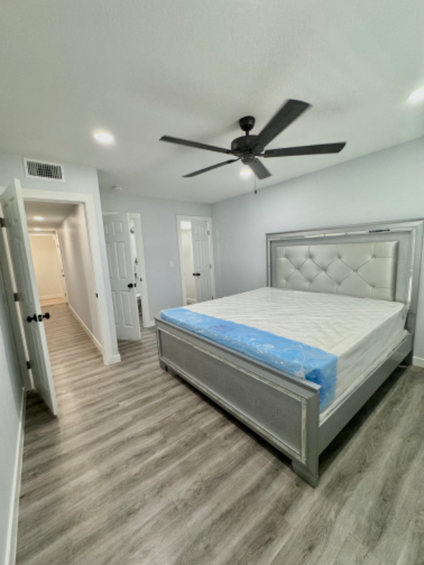 1724 N 32nd Pl - Photo 2 of 28