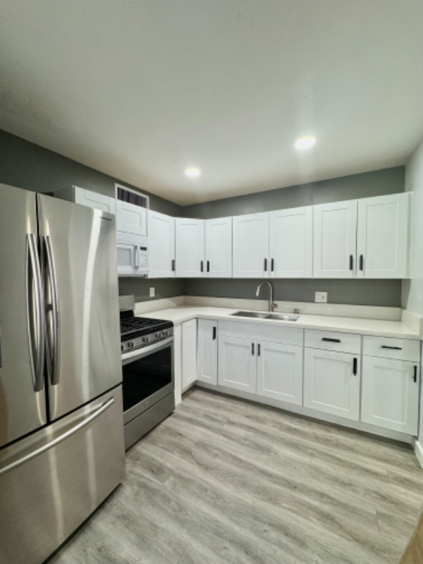 1724 N 32nd Pl - Photo 4 of 28