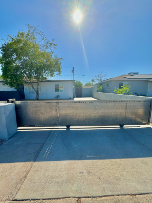 1724 N 32nd Pl - Photo 5 of 28